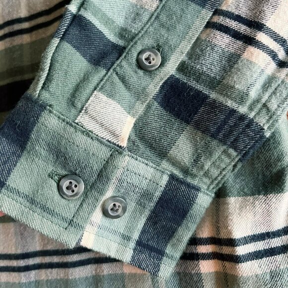 Carhartt Tencel green plaid flannel shirt M 8-10 NWT - Picture 6 of 12